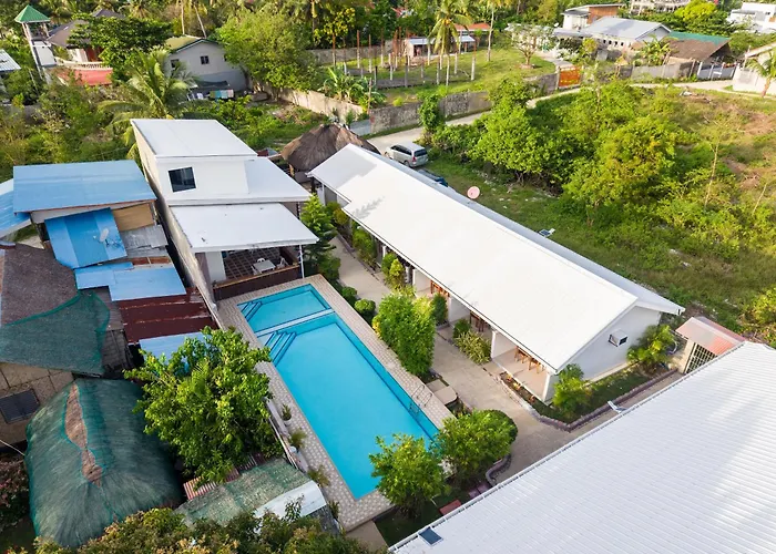 Badi's Place 2* Moalboal